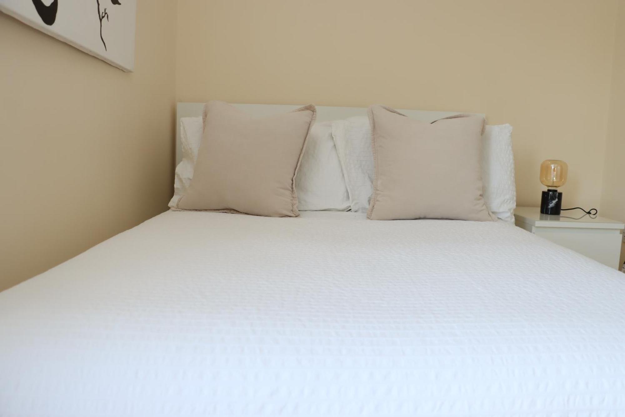 Scandinavian City Centre Apartment Worcester Exteriör bild